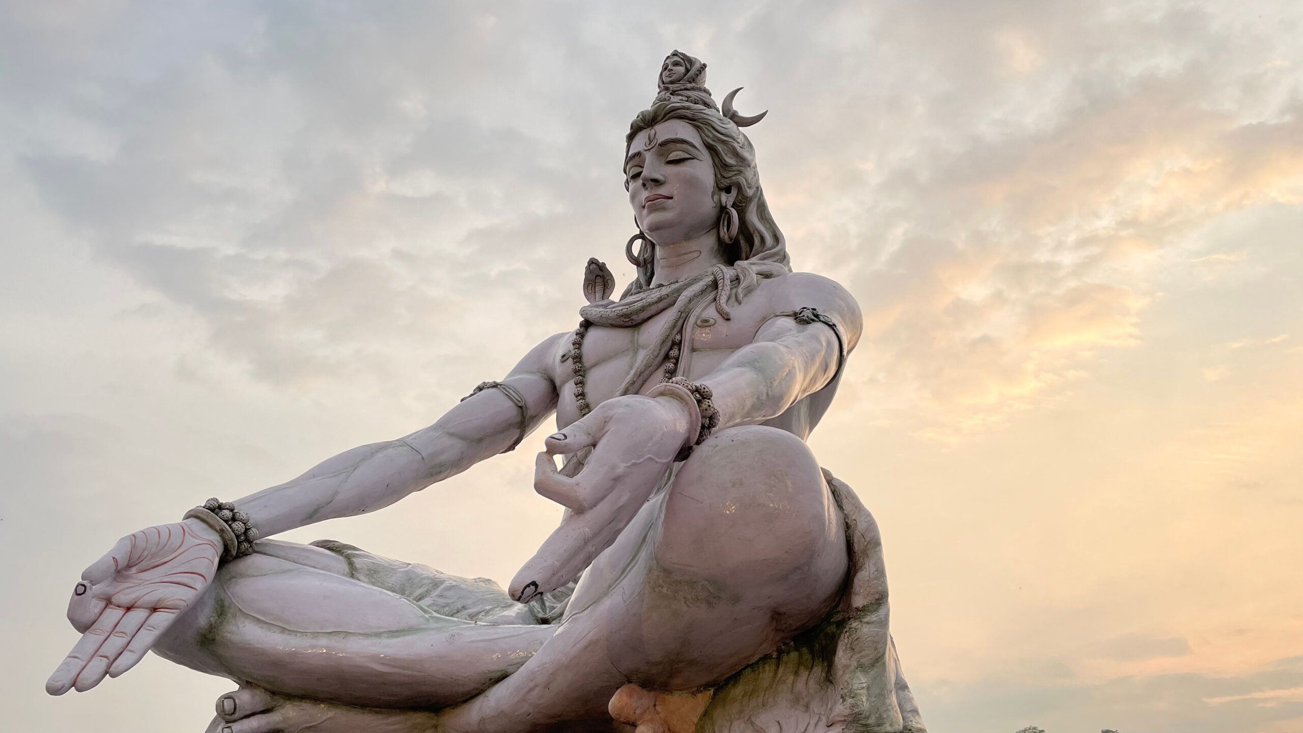 Rishikesh-Parmarth-Niketan-Ashram-by-Easy-Holidays-Trave